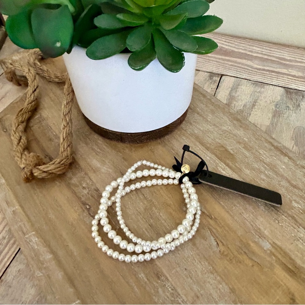 J. Crew Pearl Bracelet Set of Three ✨🆕